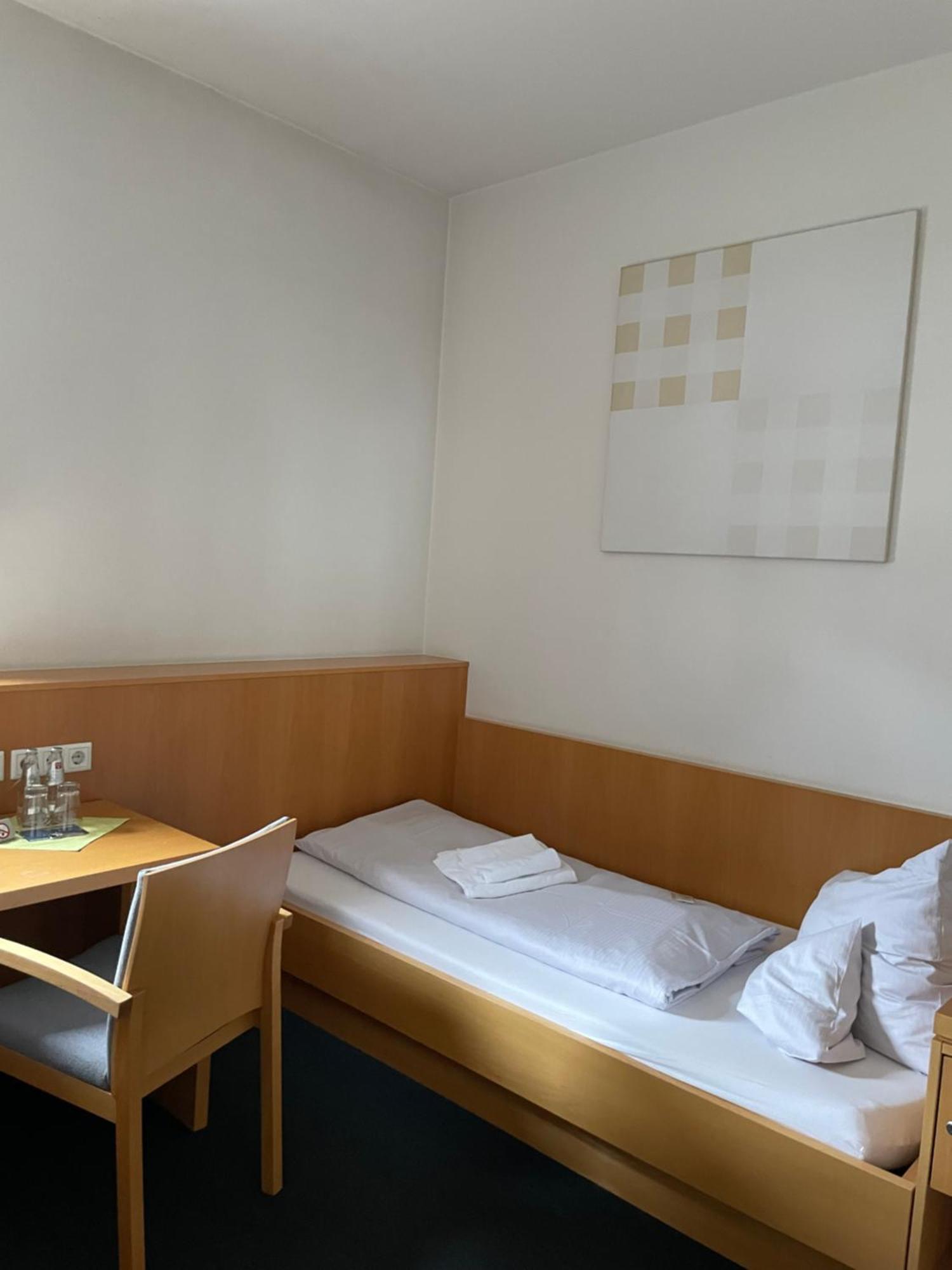 Tagungshaus Himmelspforten - Self Check-In Wurzburg Ngoại thất bức ảnh