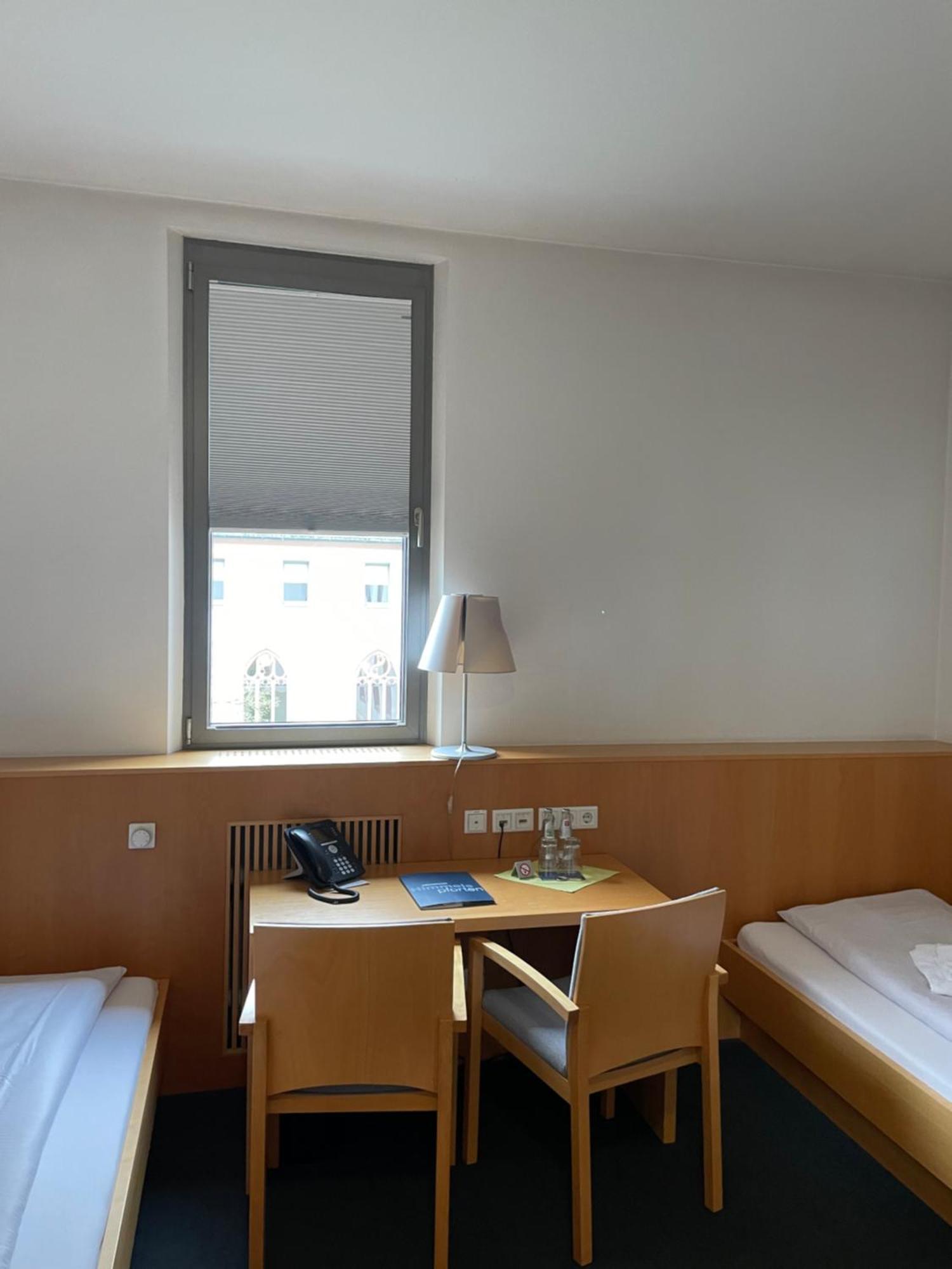 Tagungshaus Himmelspforten - Self Check-In Wurzburg Ngoại thất bức ảnh